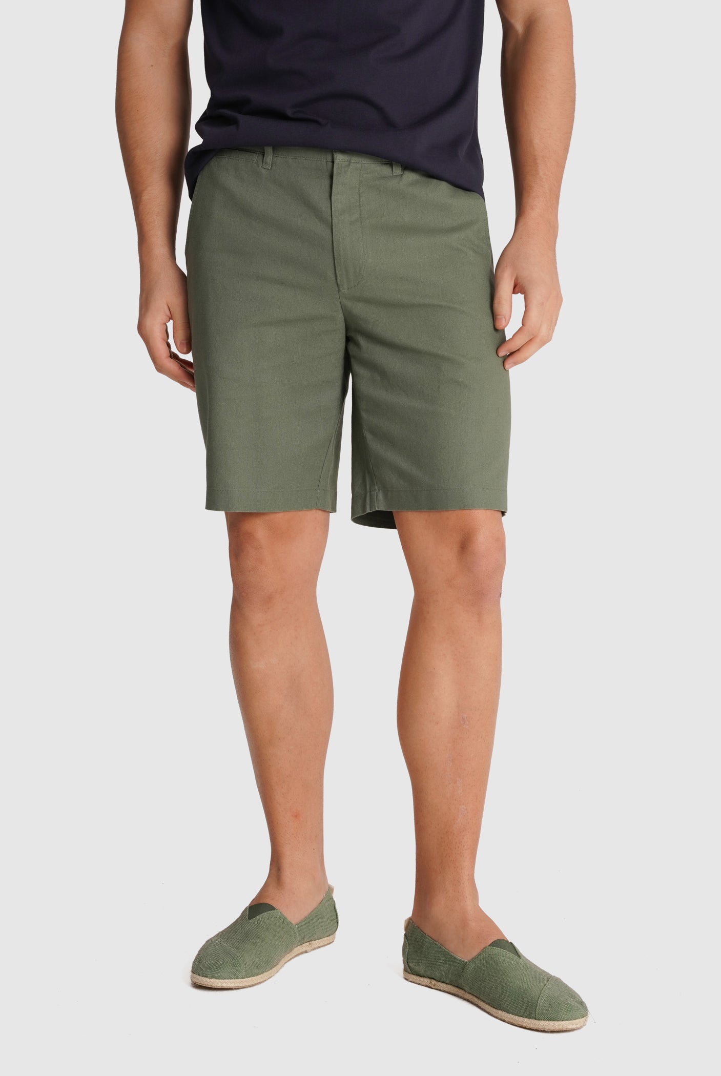 GREEN BERMUDA REGULAR FIT MR. BLUE
