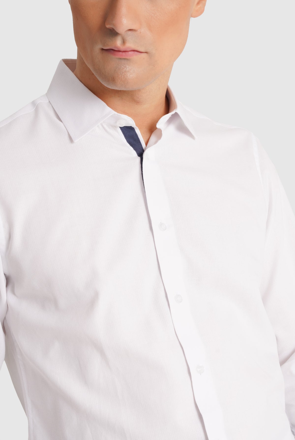 CAMISA OXFORD BRANCA MANGA COMPRIDA SLIM FIT MR. BLUE