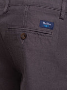 Calças chino cinzento escuro